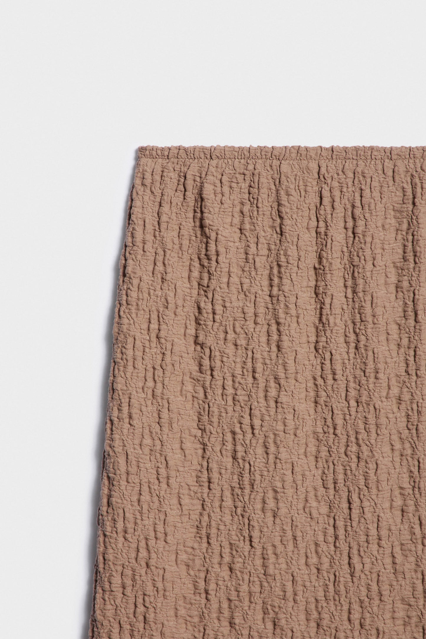 DARK BEIGE