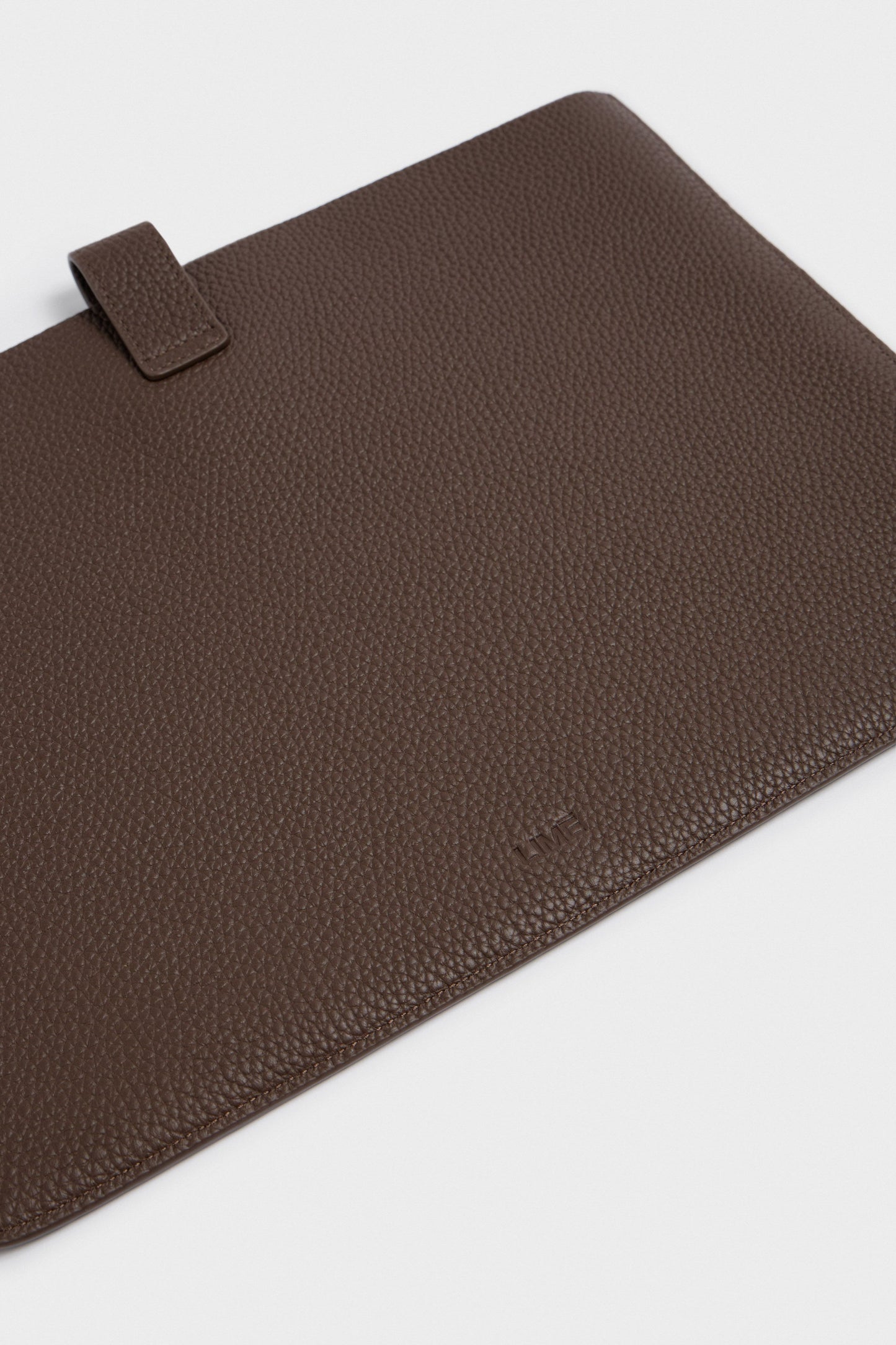 DARK BEIGE
