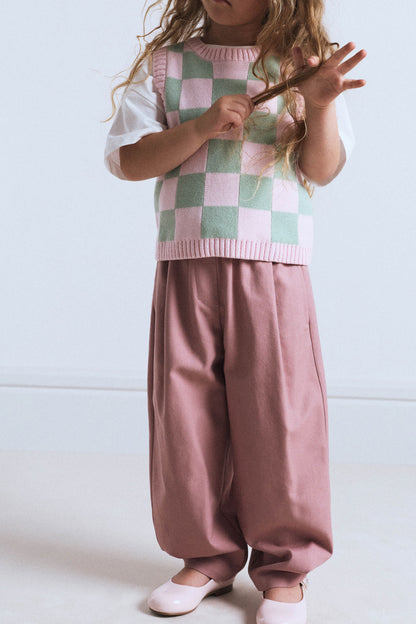 LIGHT PINK