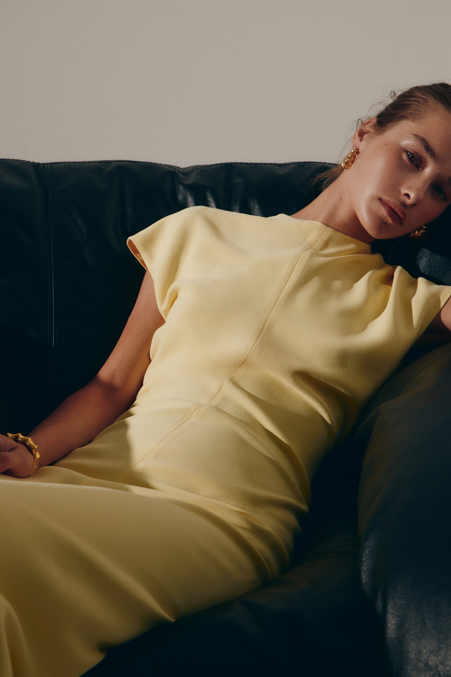LIGHT YELLOW