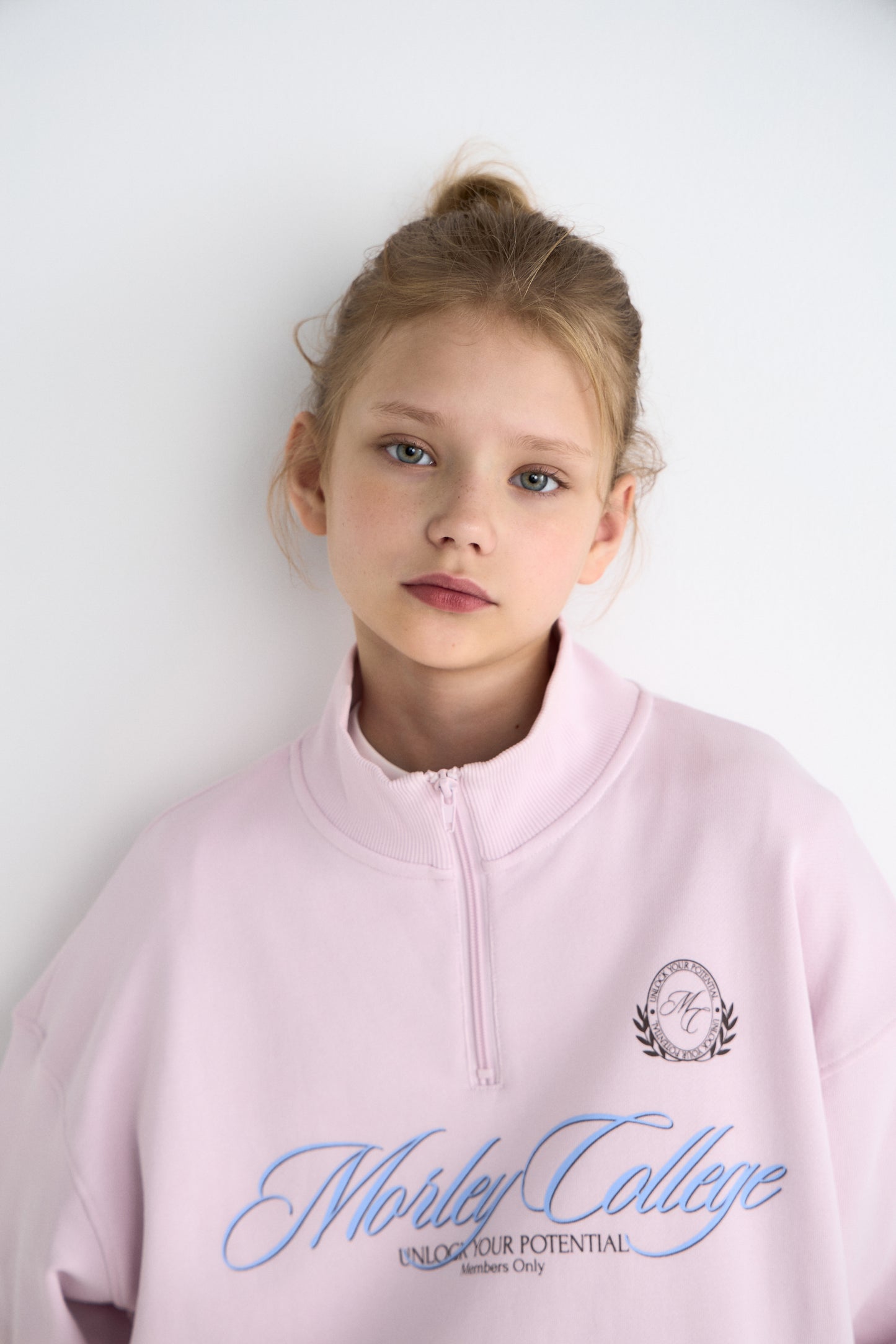 LIGHT PINK