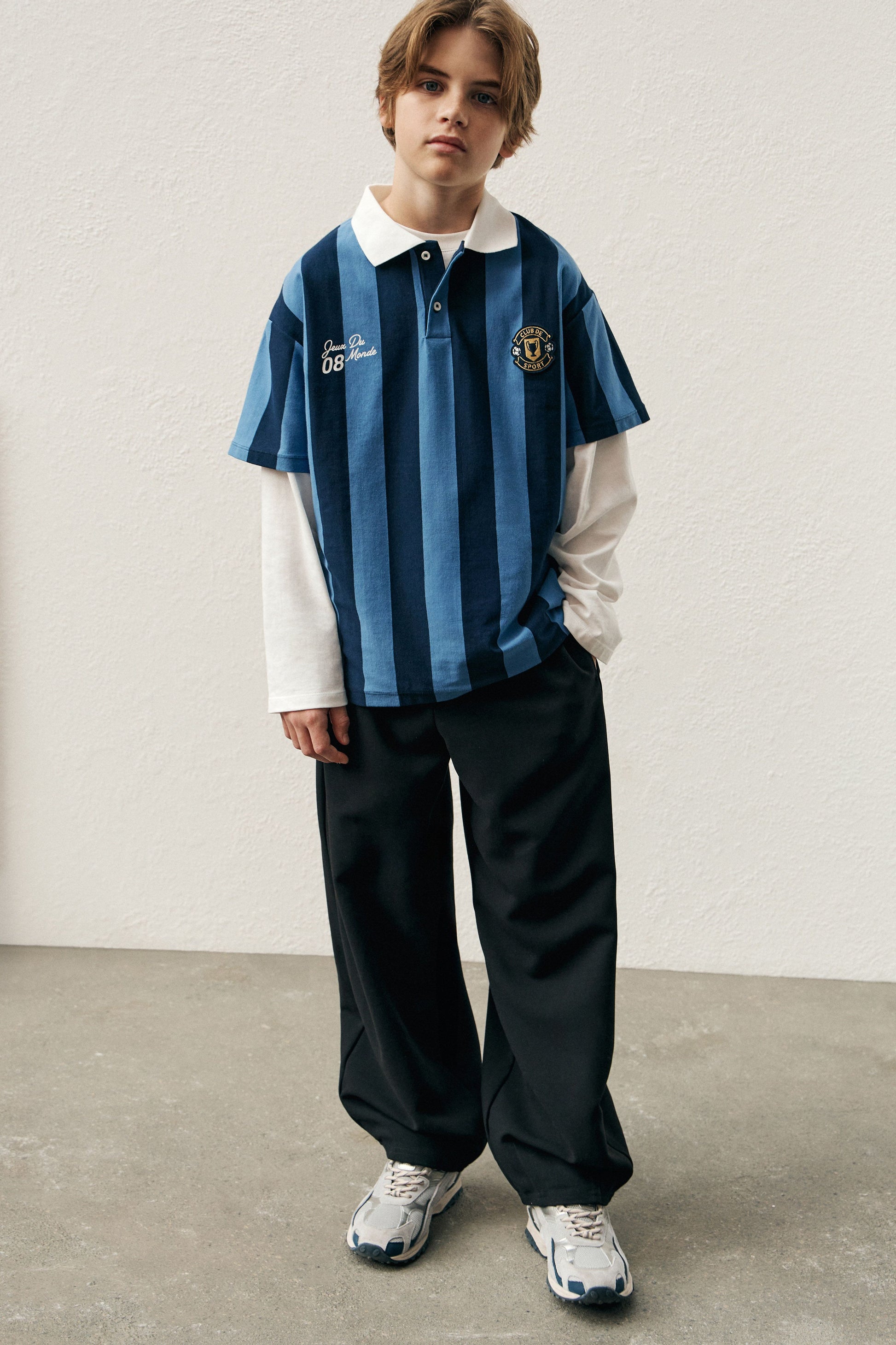 BLACK/BLUE