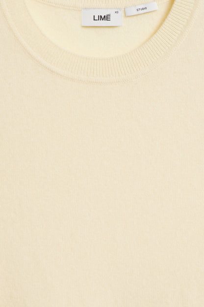 LIGHT YELLOW