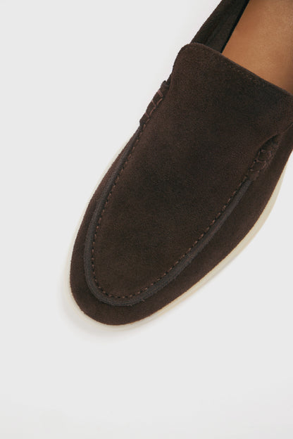 DARK BROWN