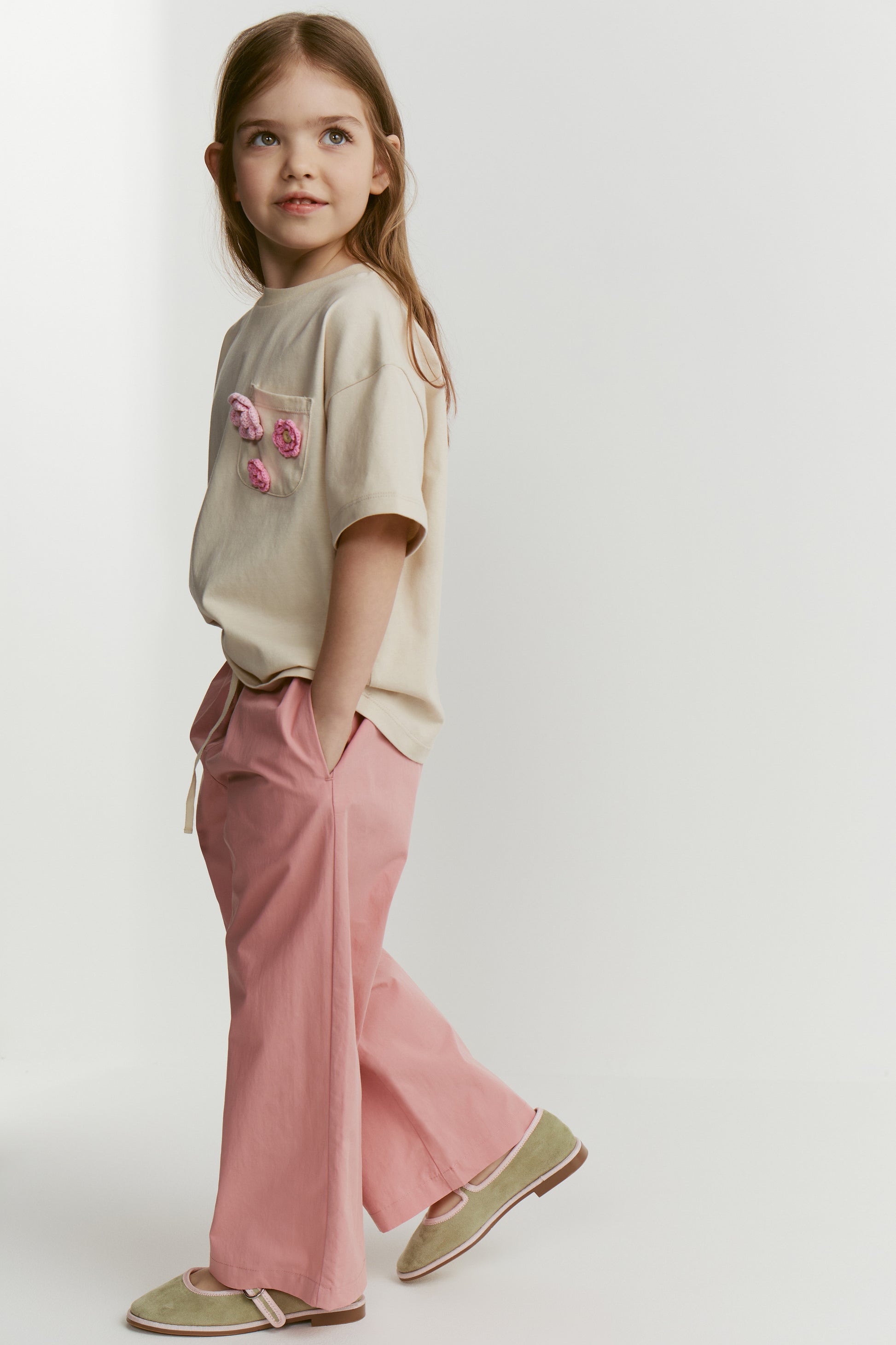 LIGHT PINK