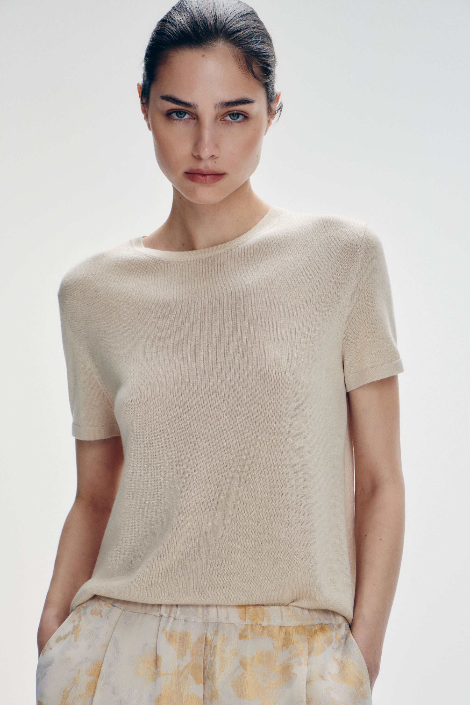 LIGHT BEIGE