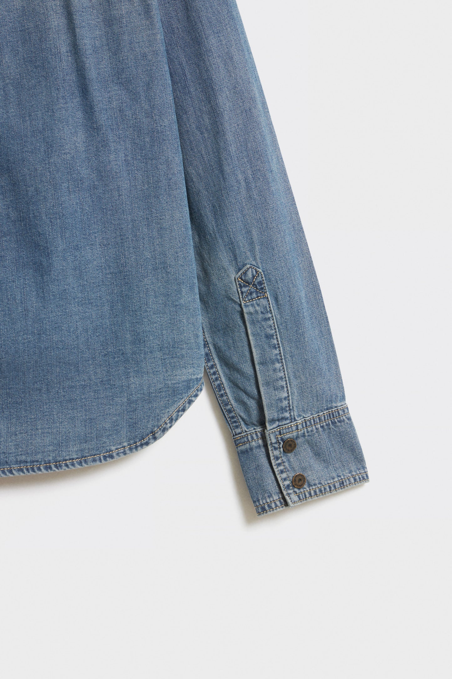 VINTAGE BLUE