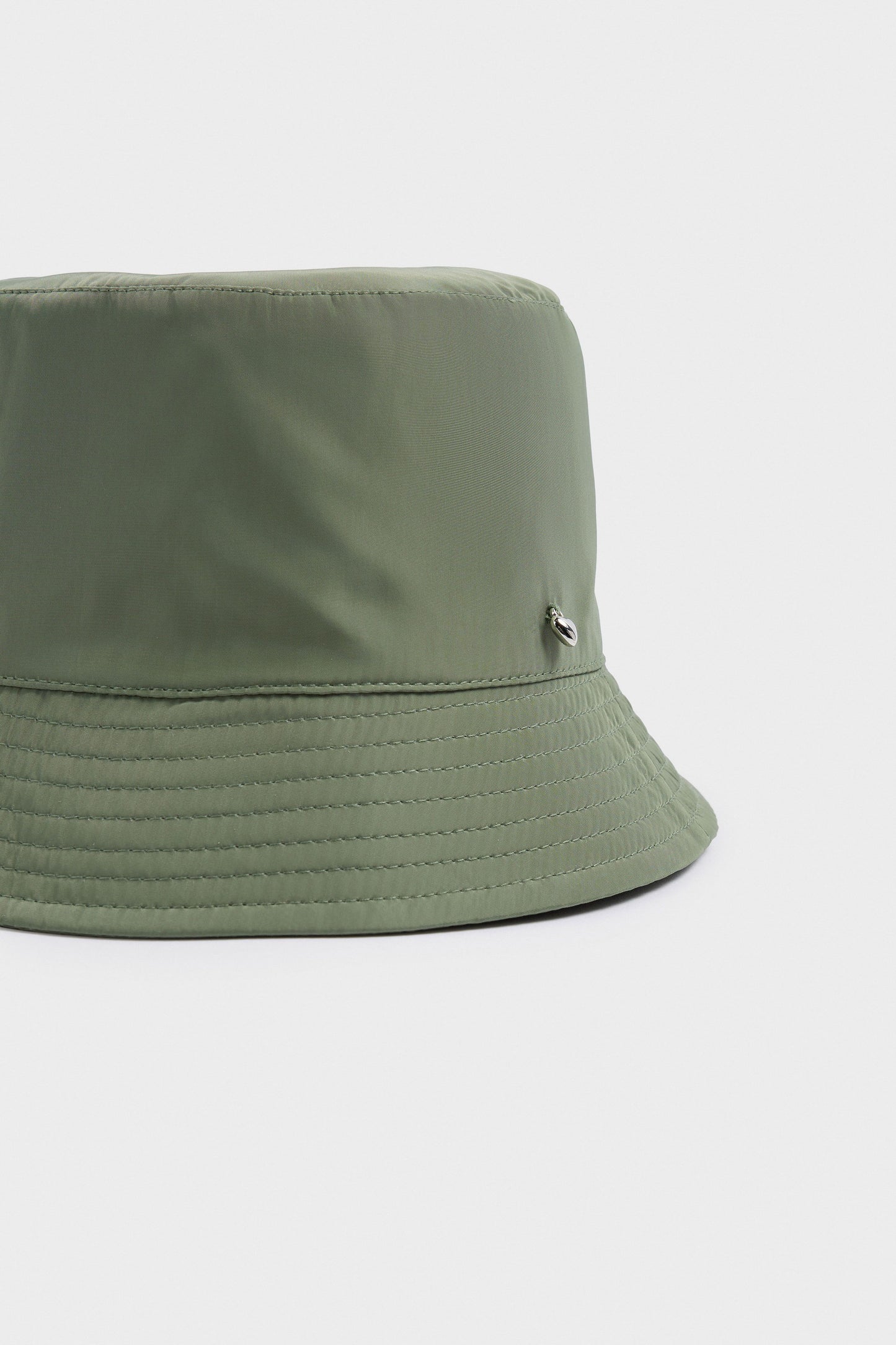 MINERAL GREEN