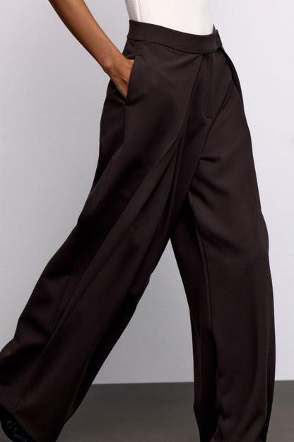 DARK BROWN