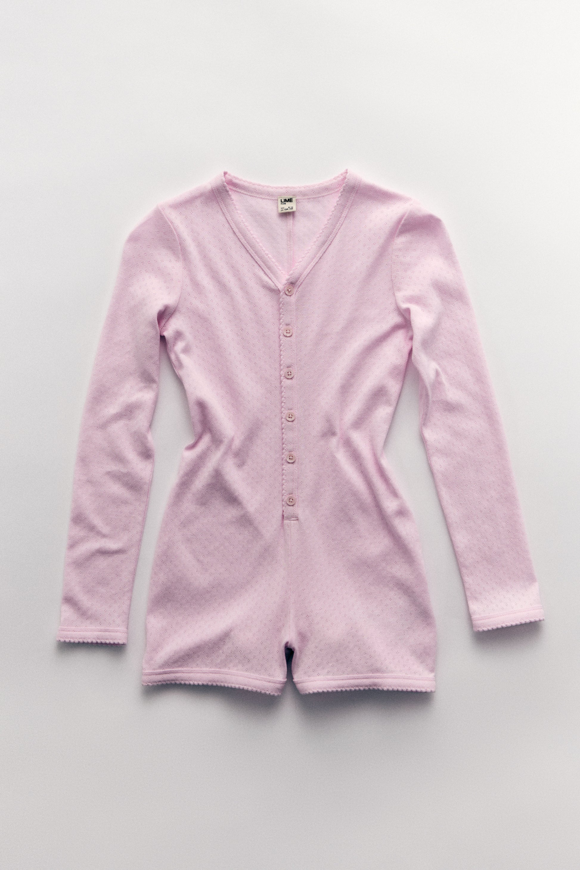 LIGHT PINK