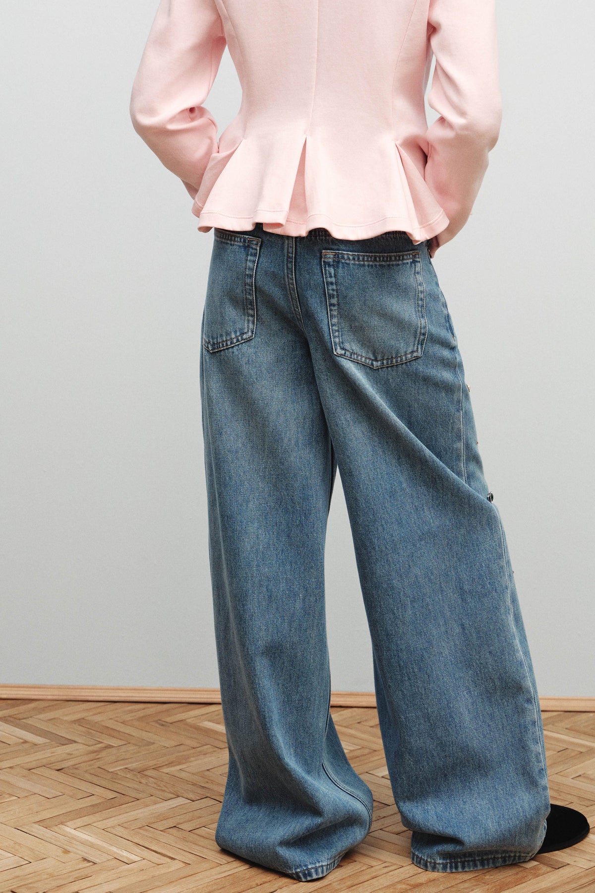 VINTAGE BLUE