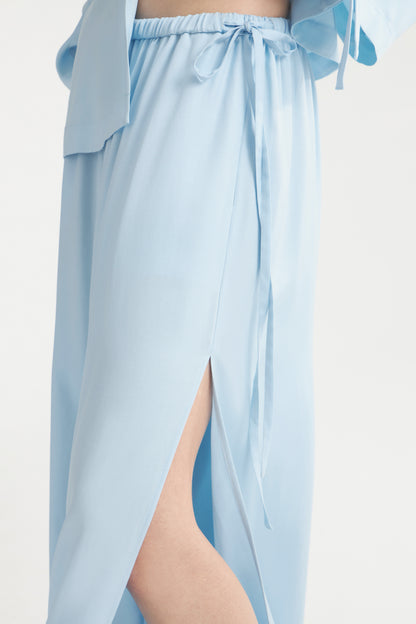 LIGHT BLUE