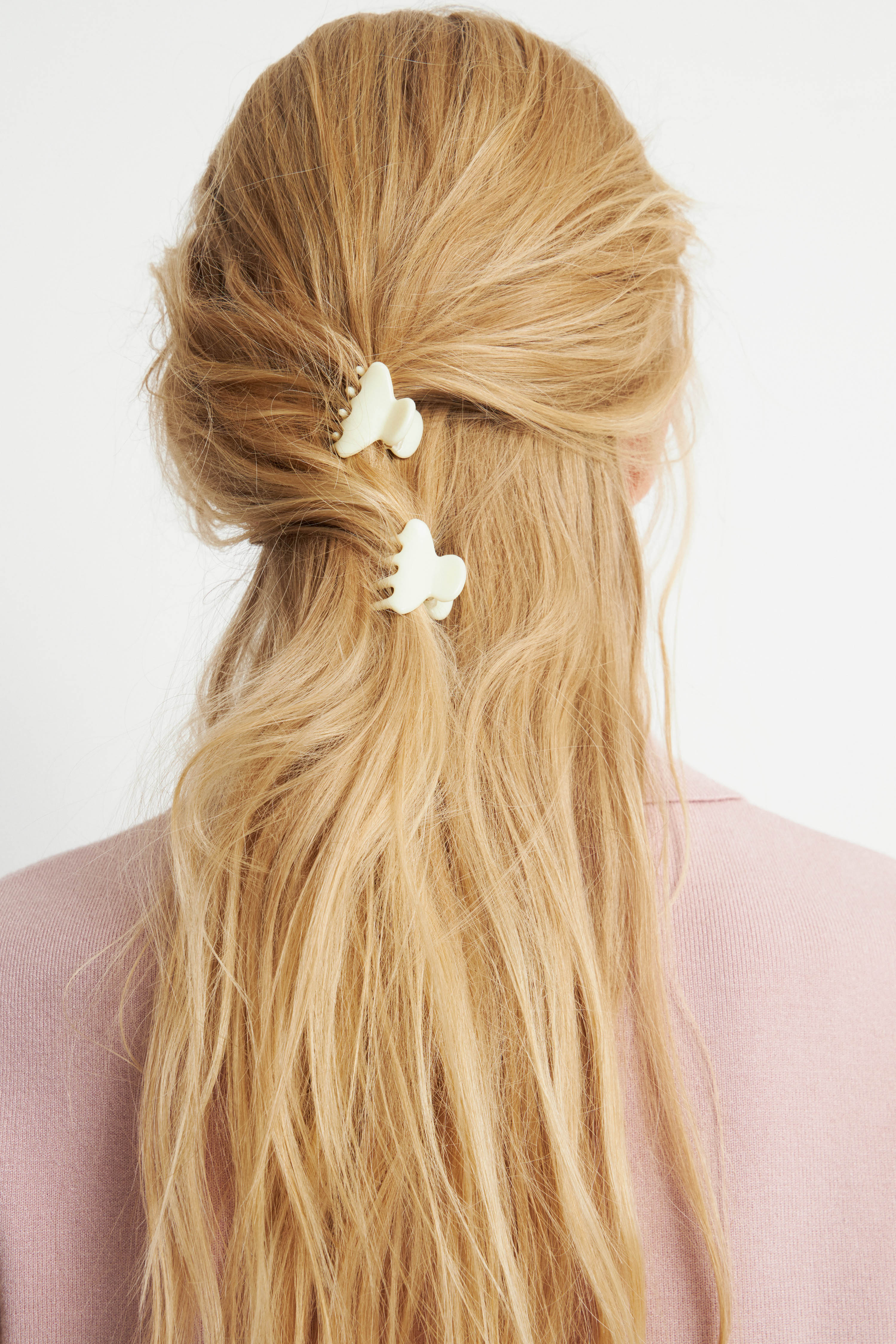 LIGHT YELLOW
