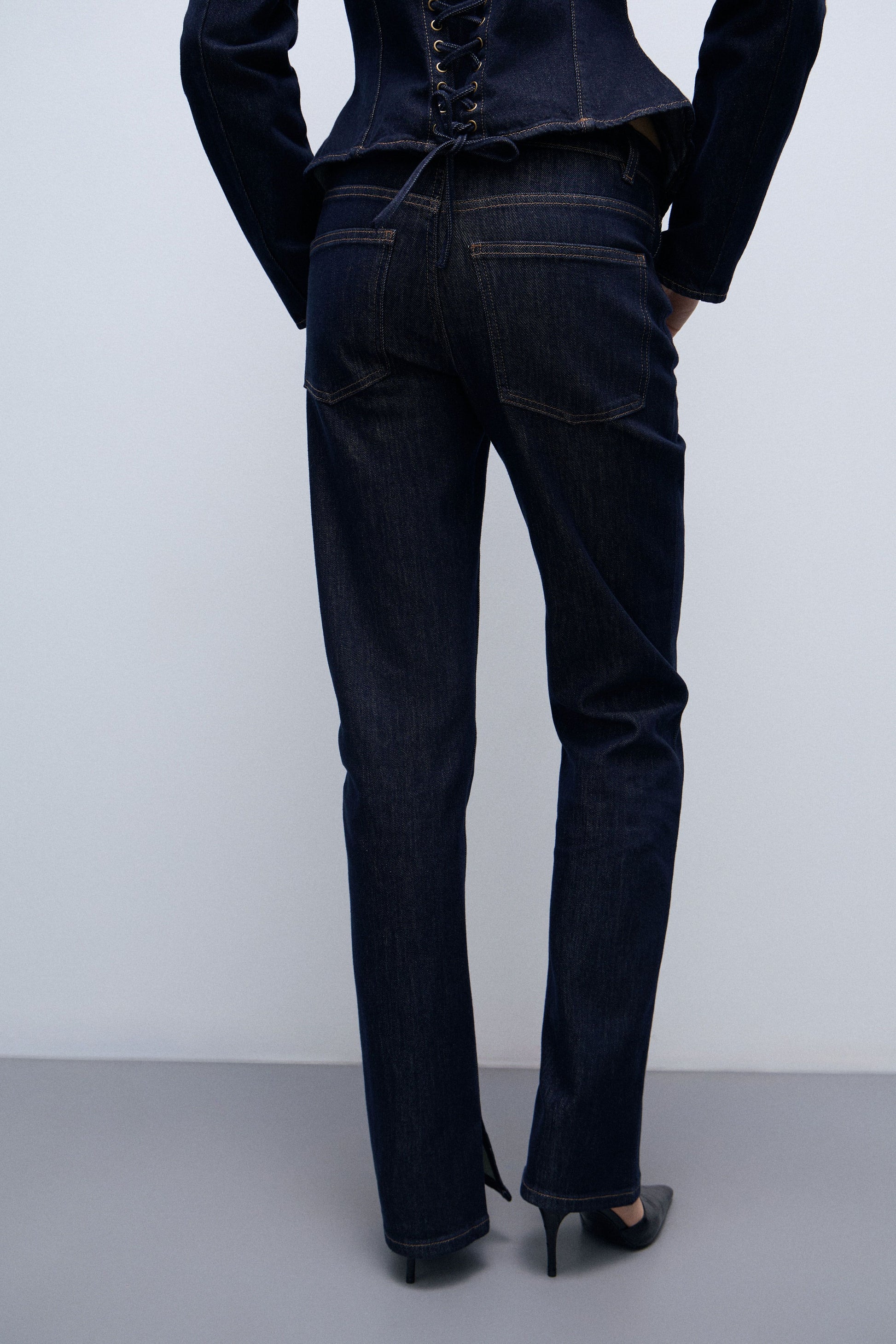 DARK BLUE
