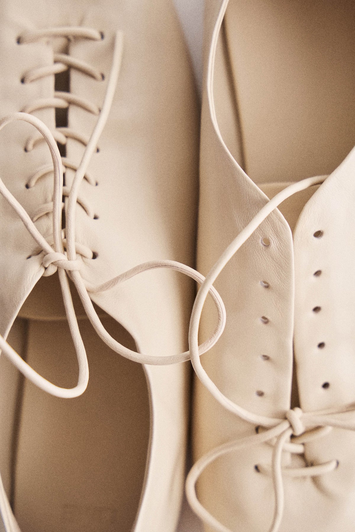 FLAT LEATHER BALLET SHOES