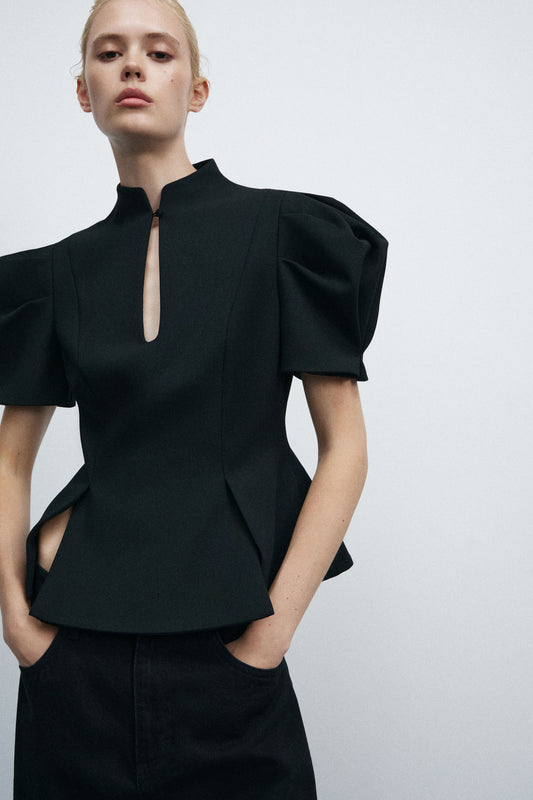PUFF-SLEEVED BLOUSE
