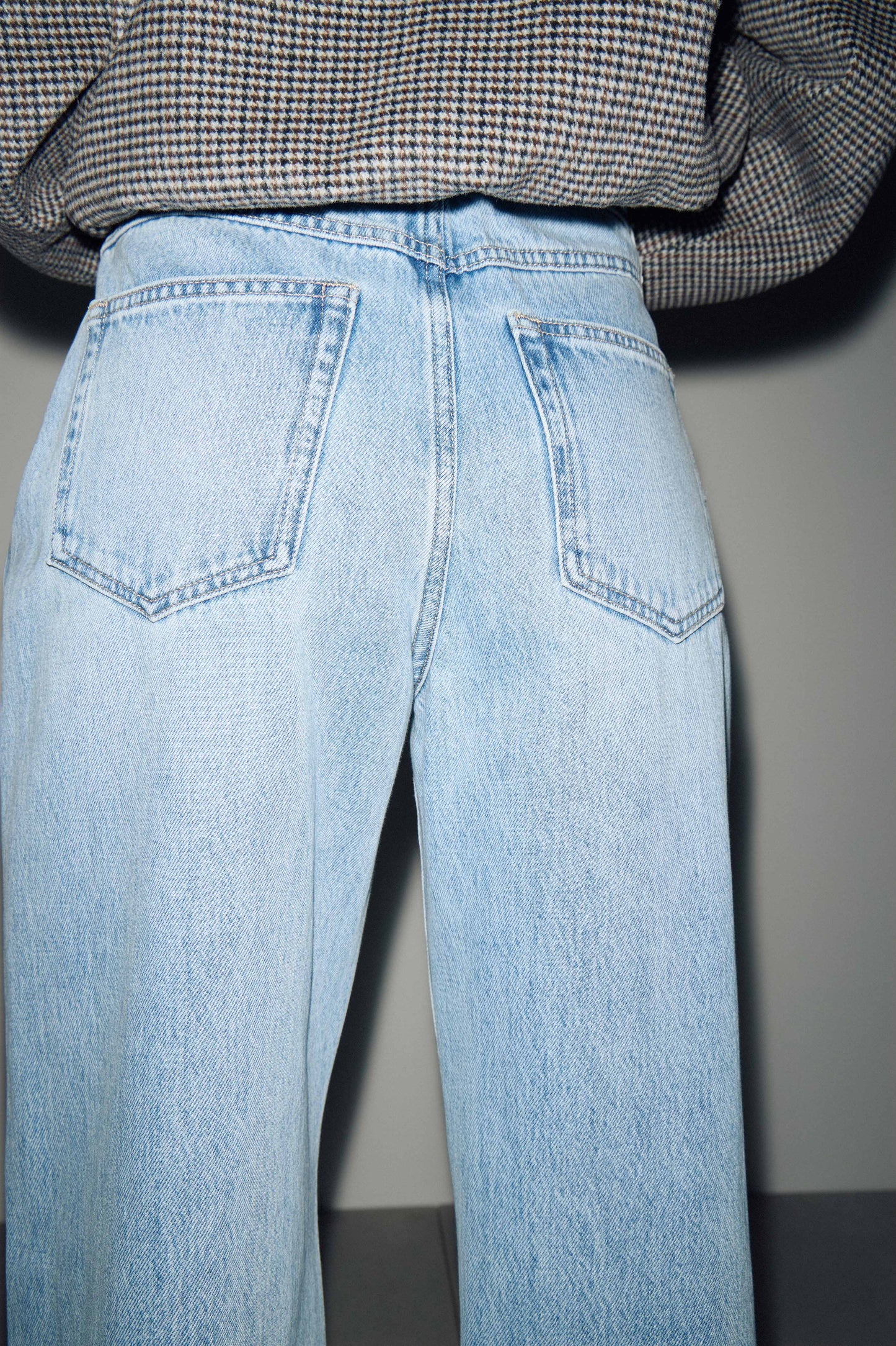 VINTAGE BLUE