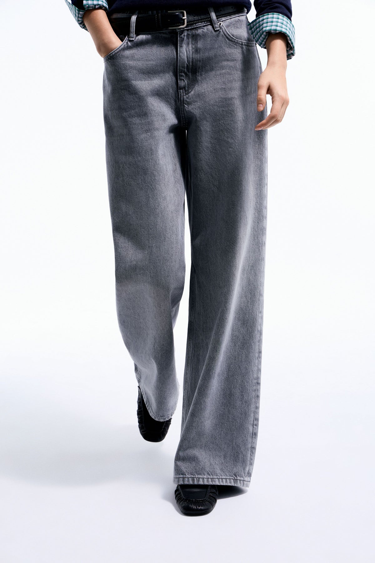 ARCTIC GREY