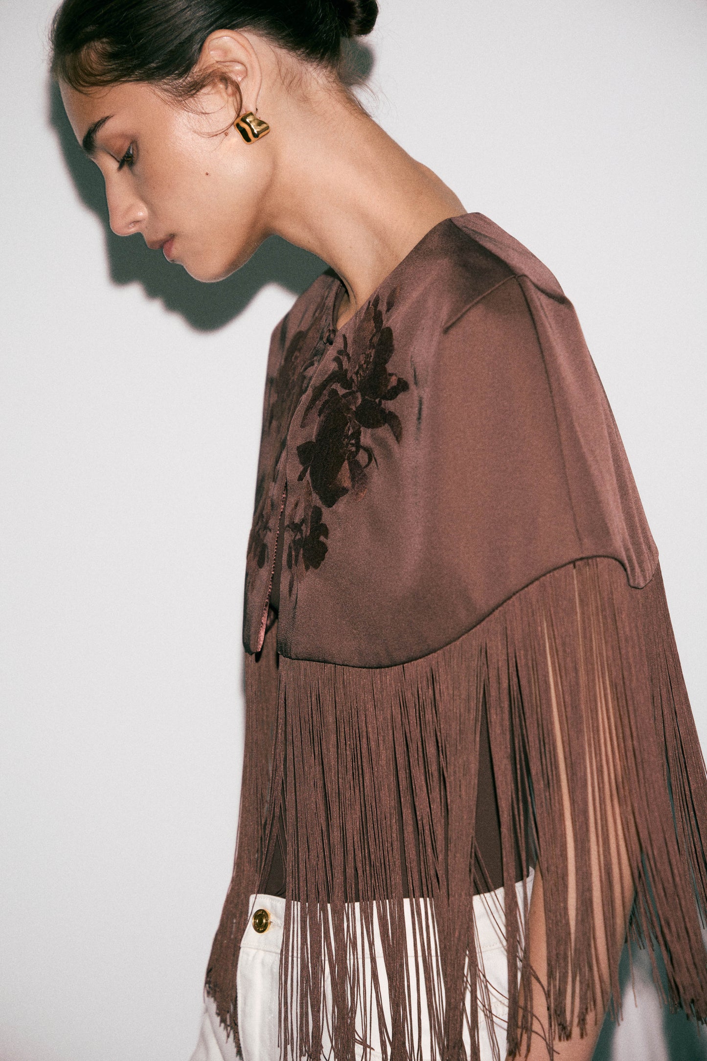 DARK BROWN