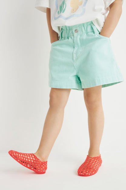 LIGHT TURQUOISE