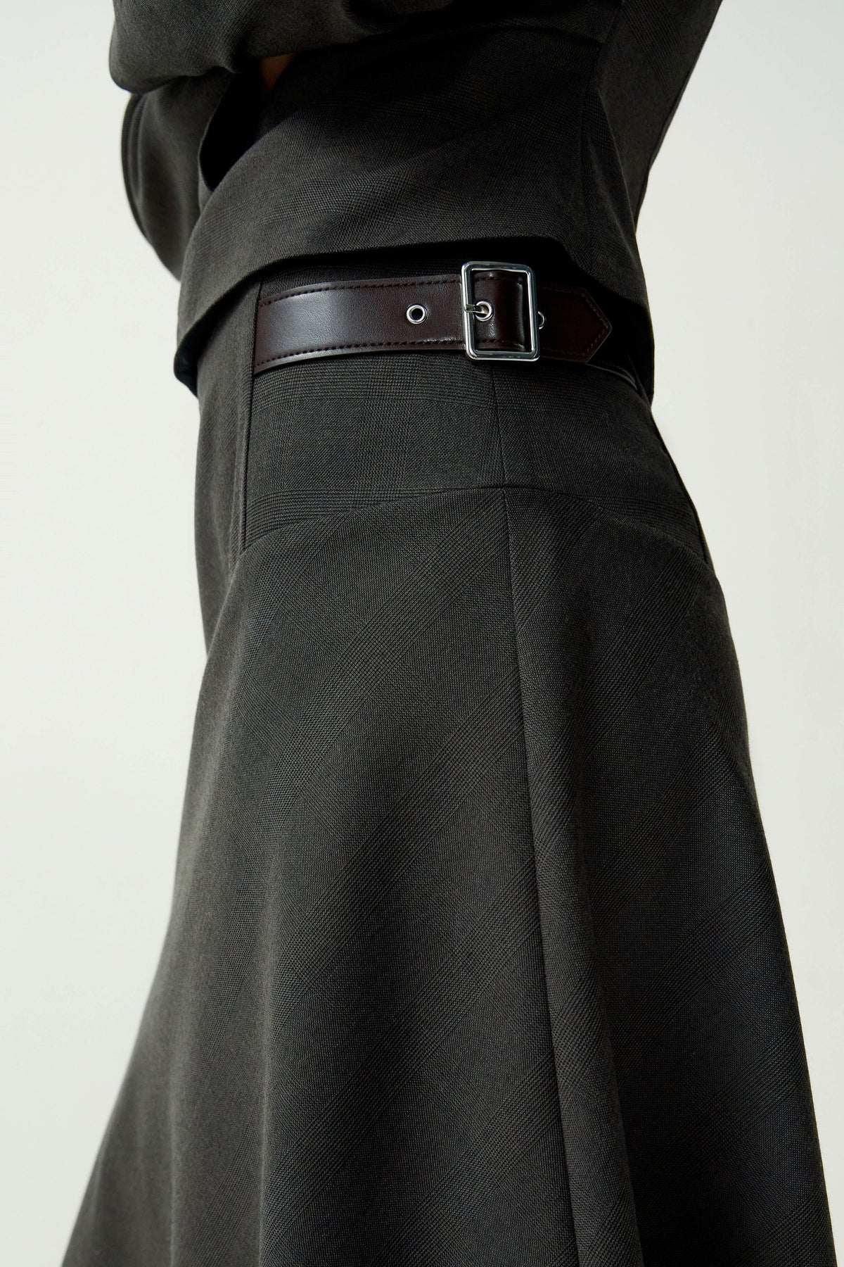 GREY/BLACK