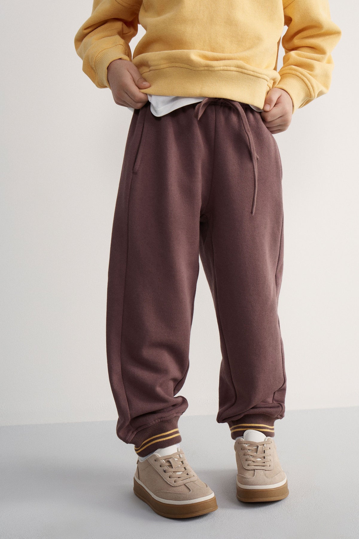 DARK BEIGE
