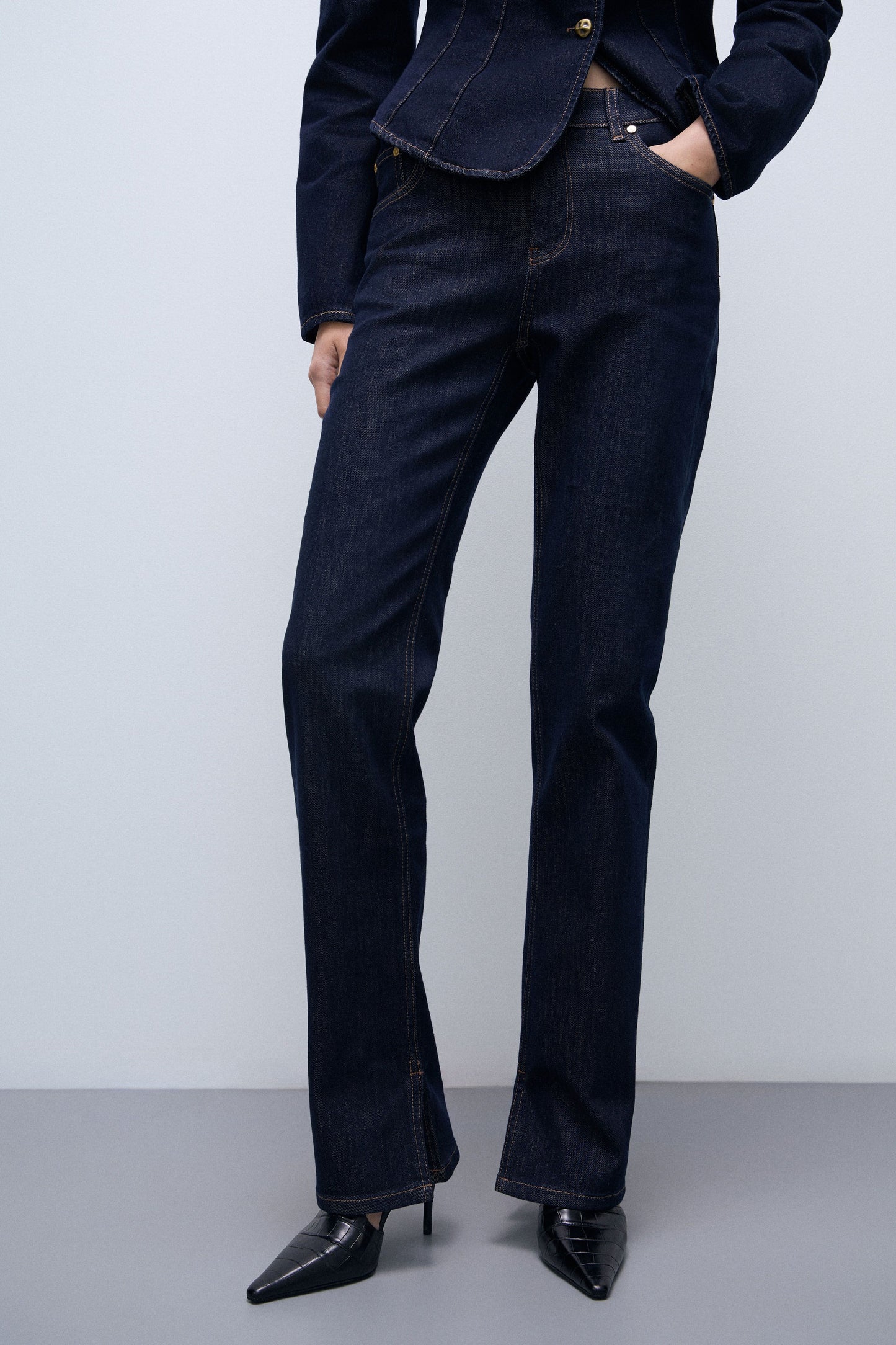 DARK BLUE