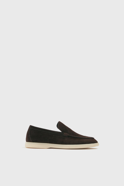 DARK BROWN