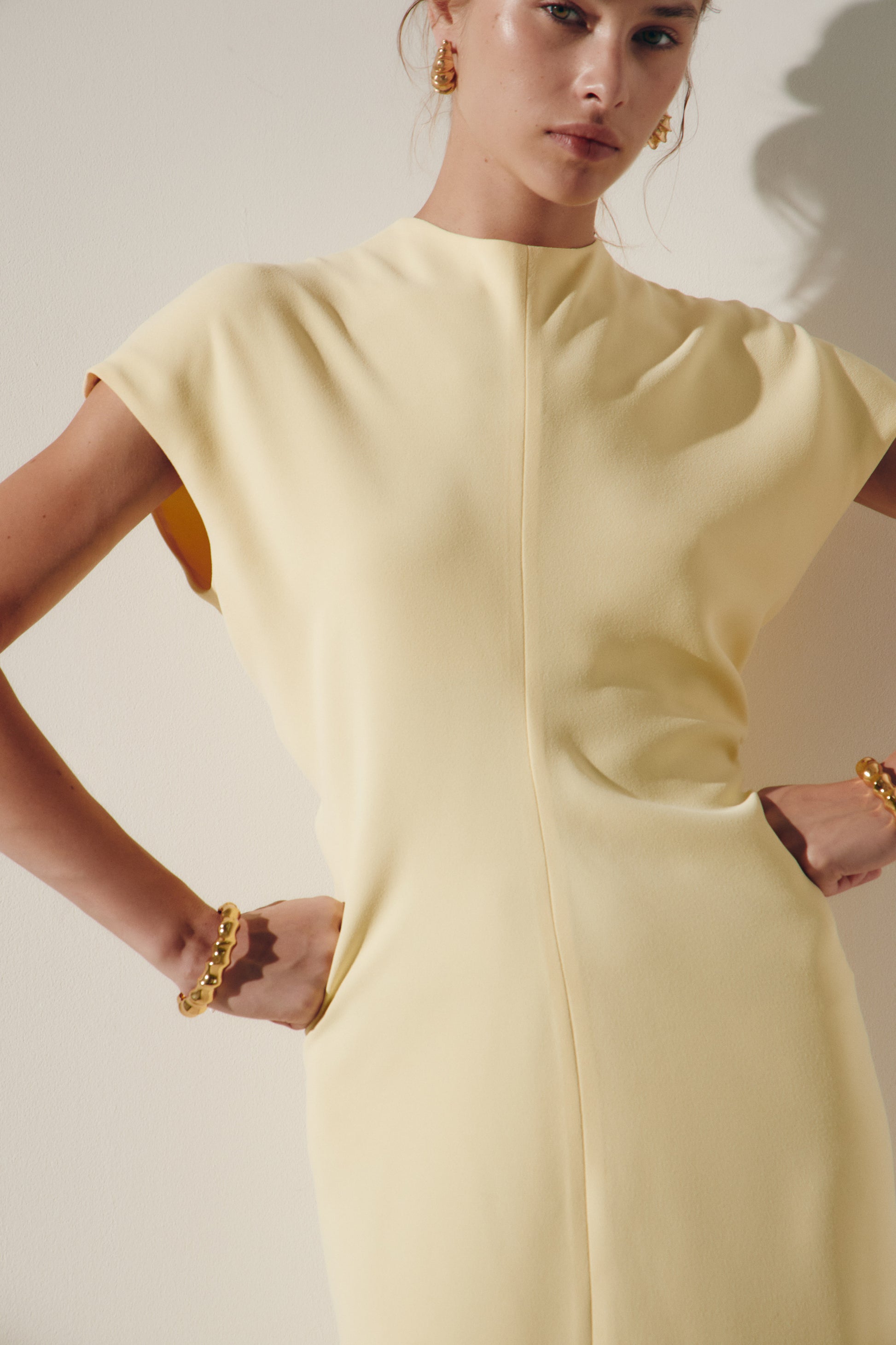 LIGHT YELLOW