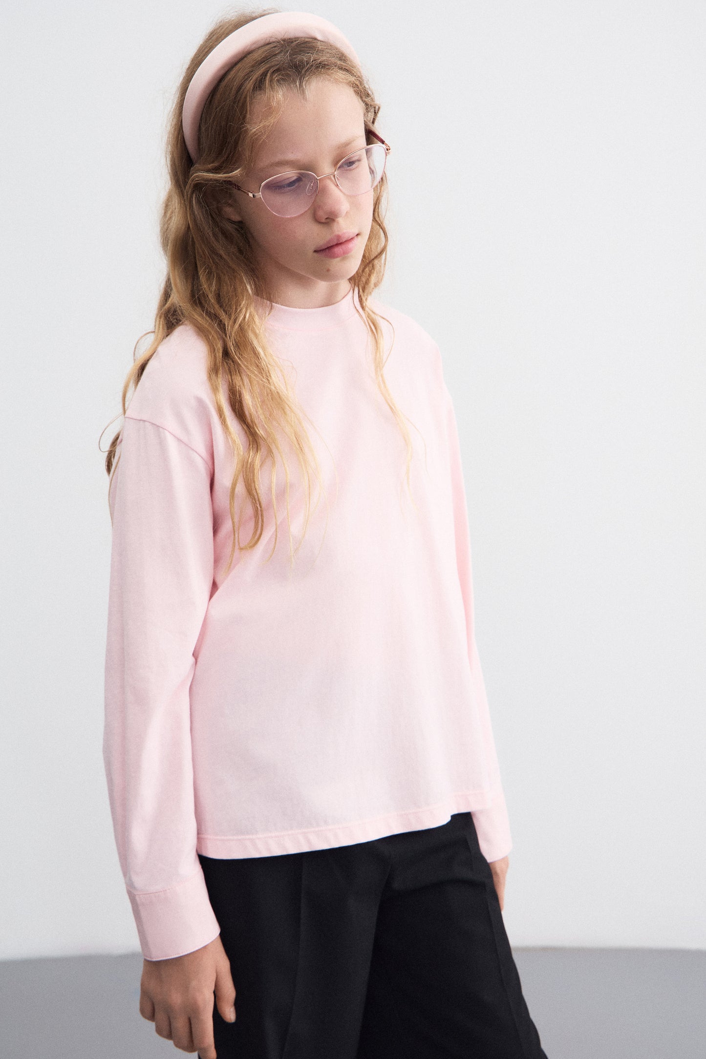 LIGHT PINK