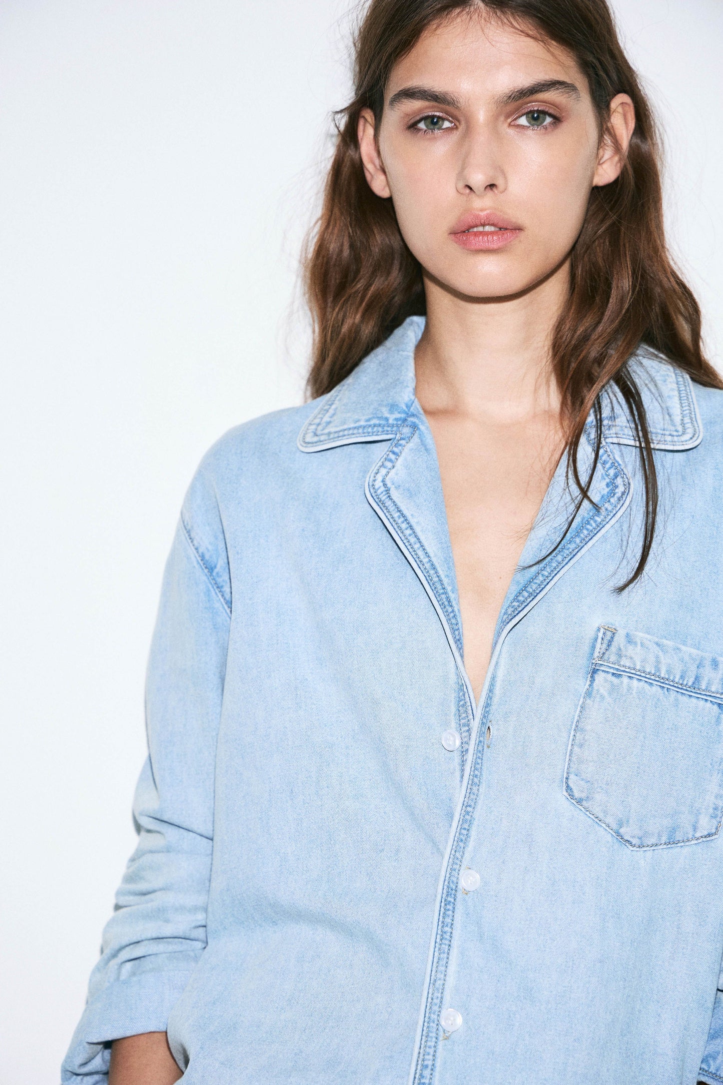 ANTIQUE BLUE