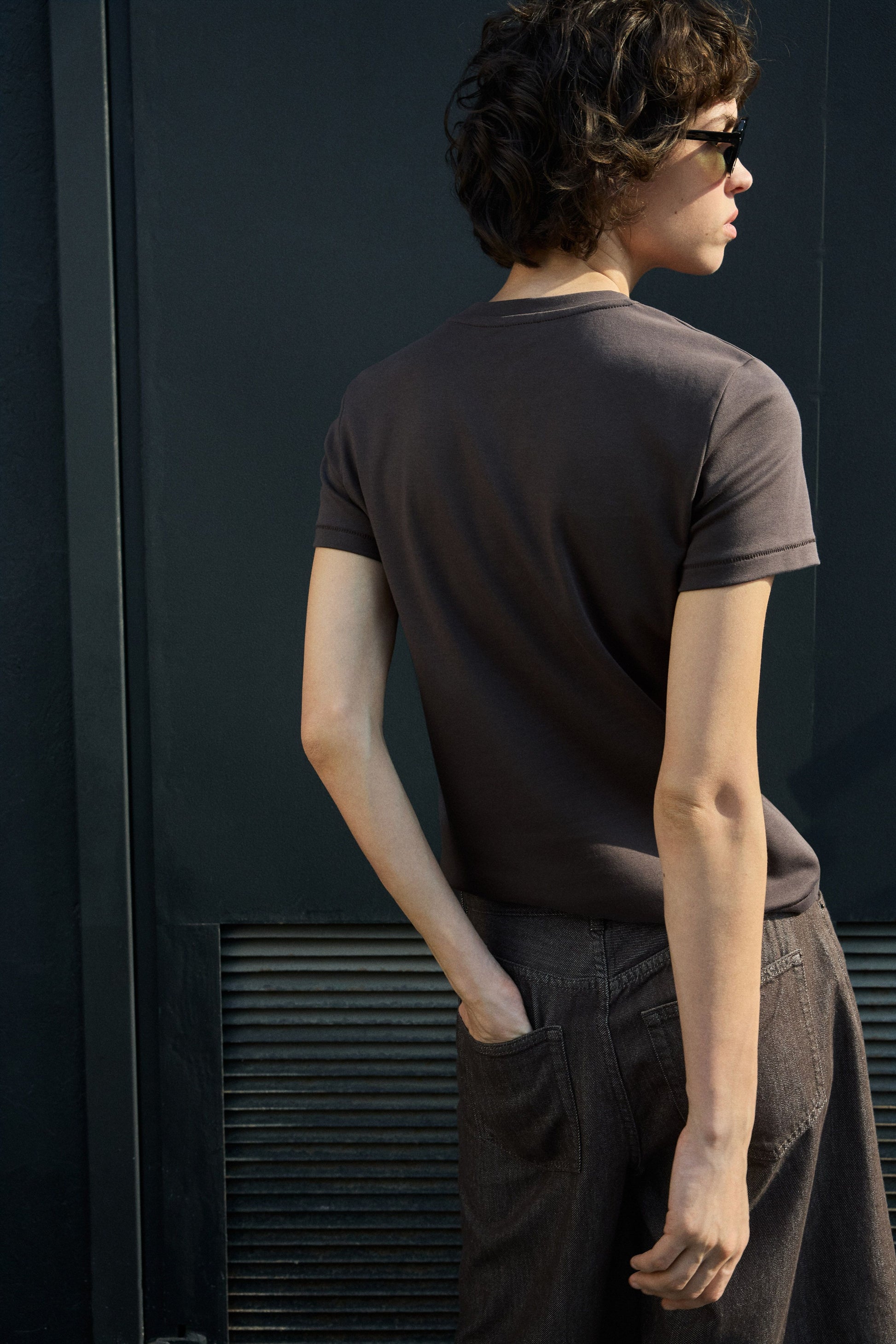 ANTHRACITE GREY