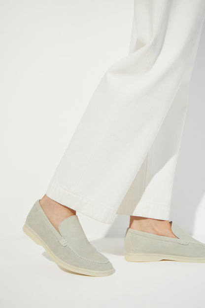 LIGHT GREY