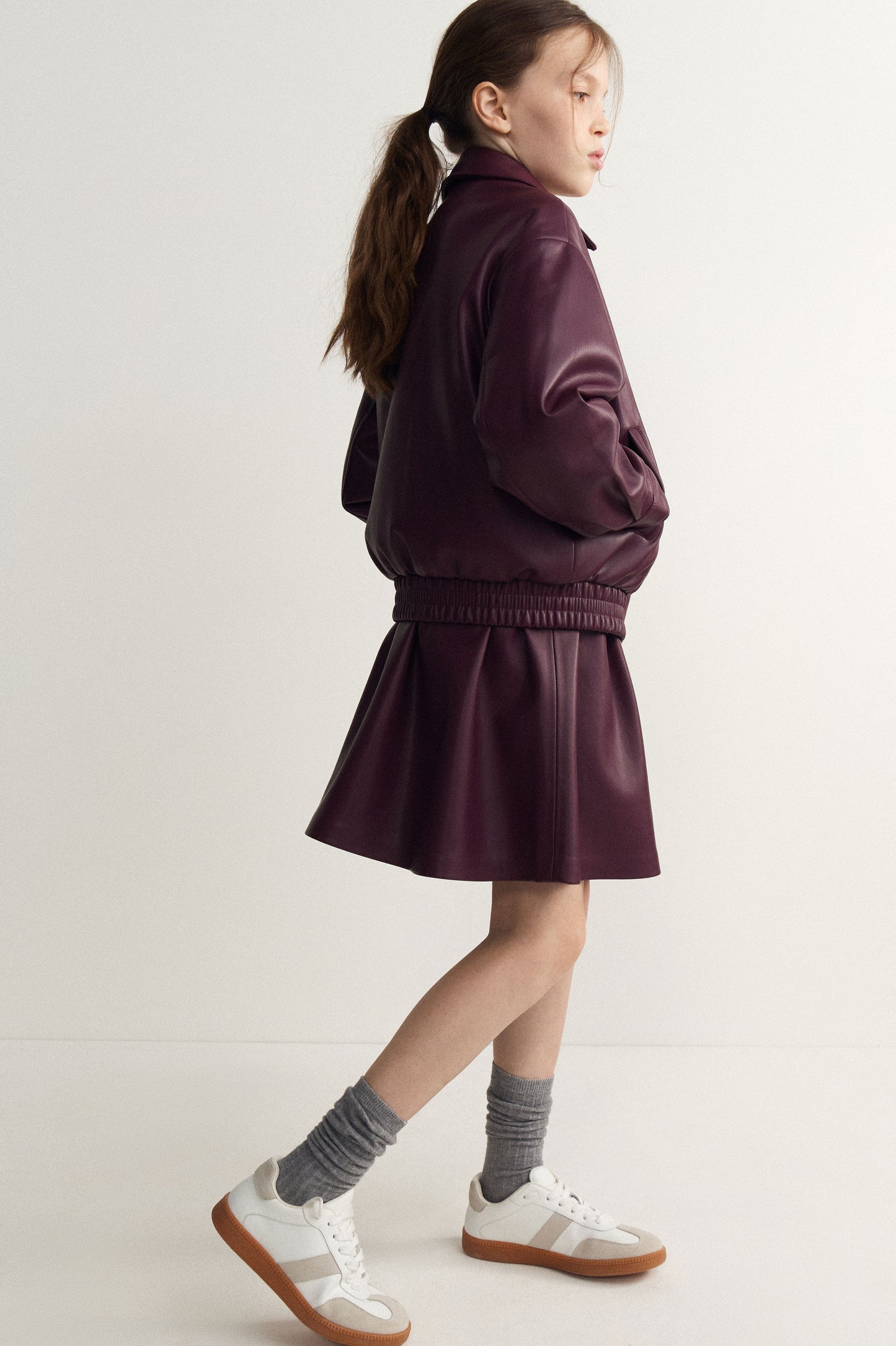 WINE COLOR