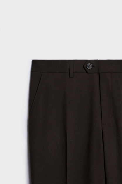 DARK BROWN