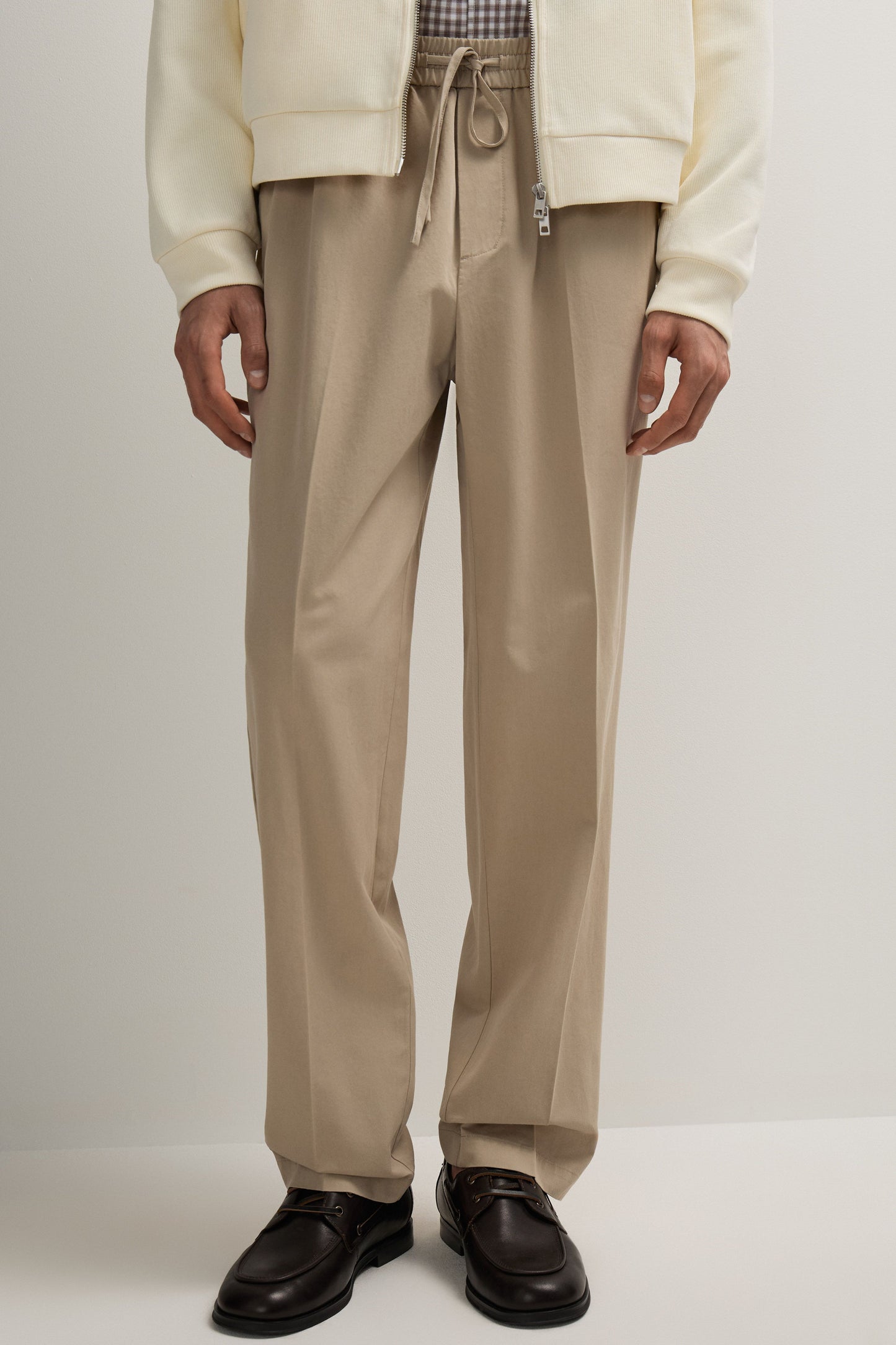 GREY BEIGE