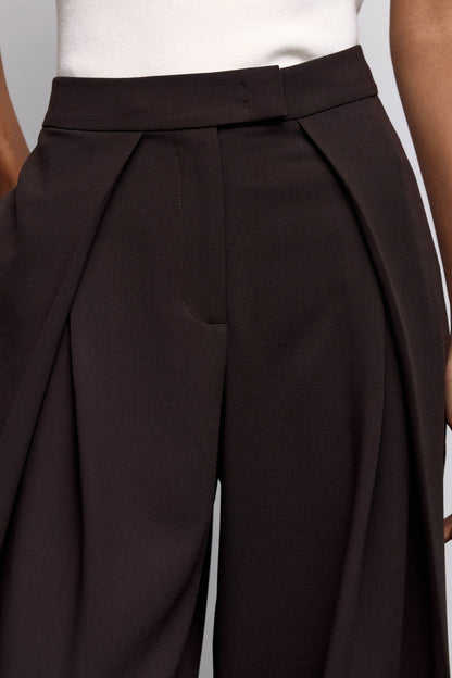 DARK BROWN