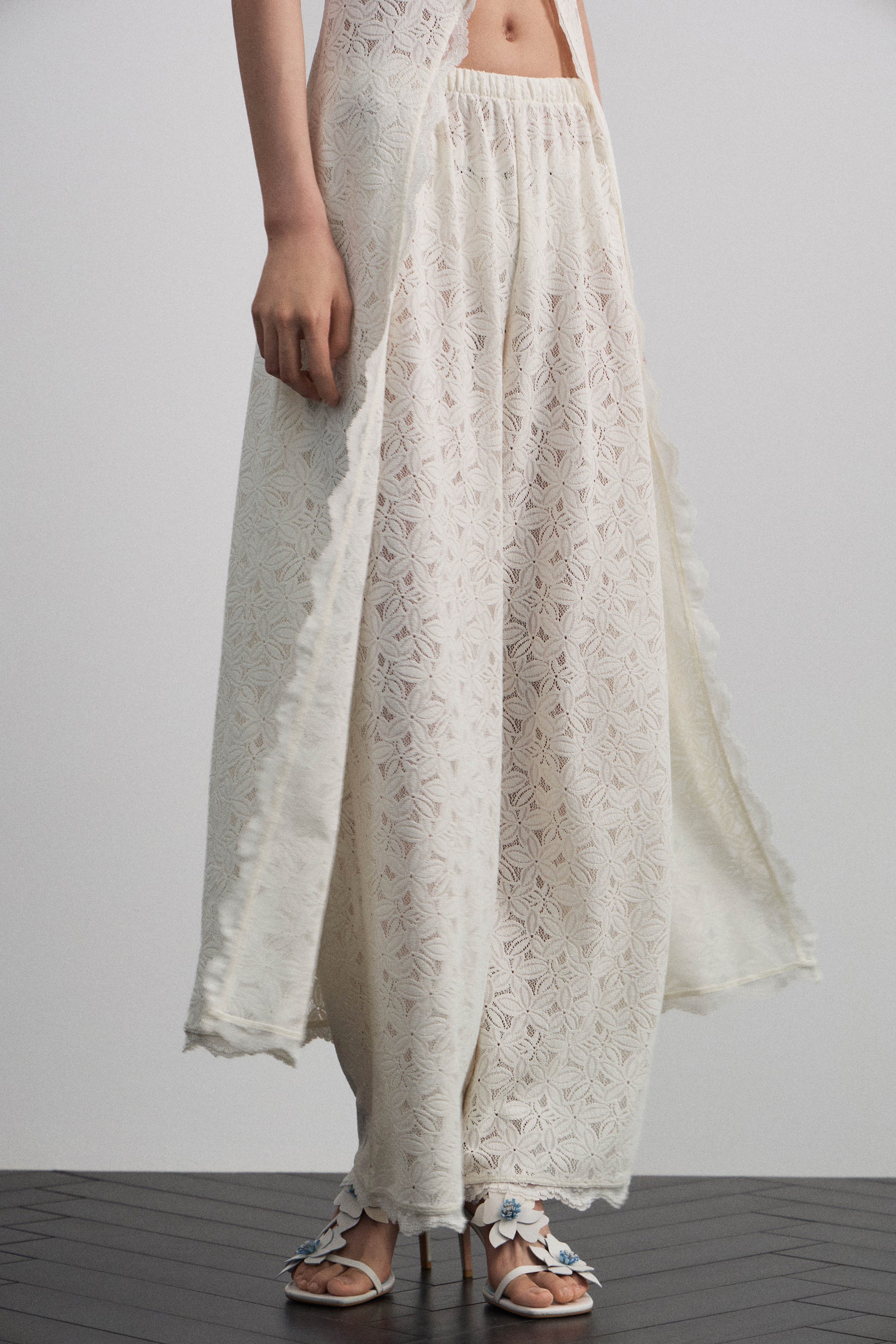 IVORY
