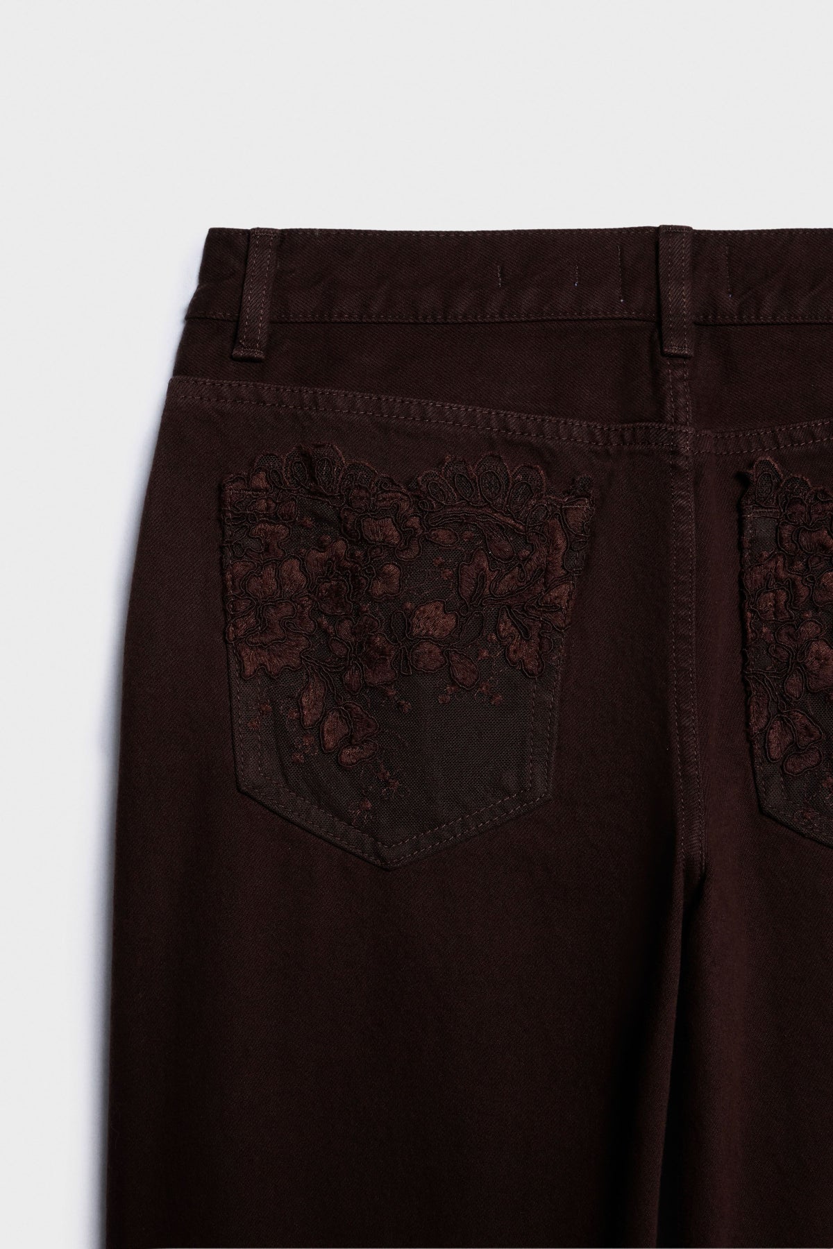 DARK BROWN