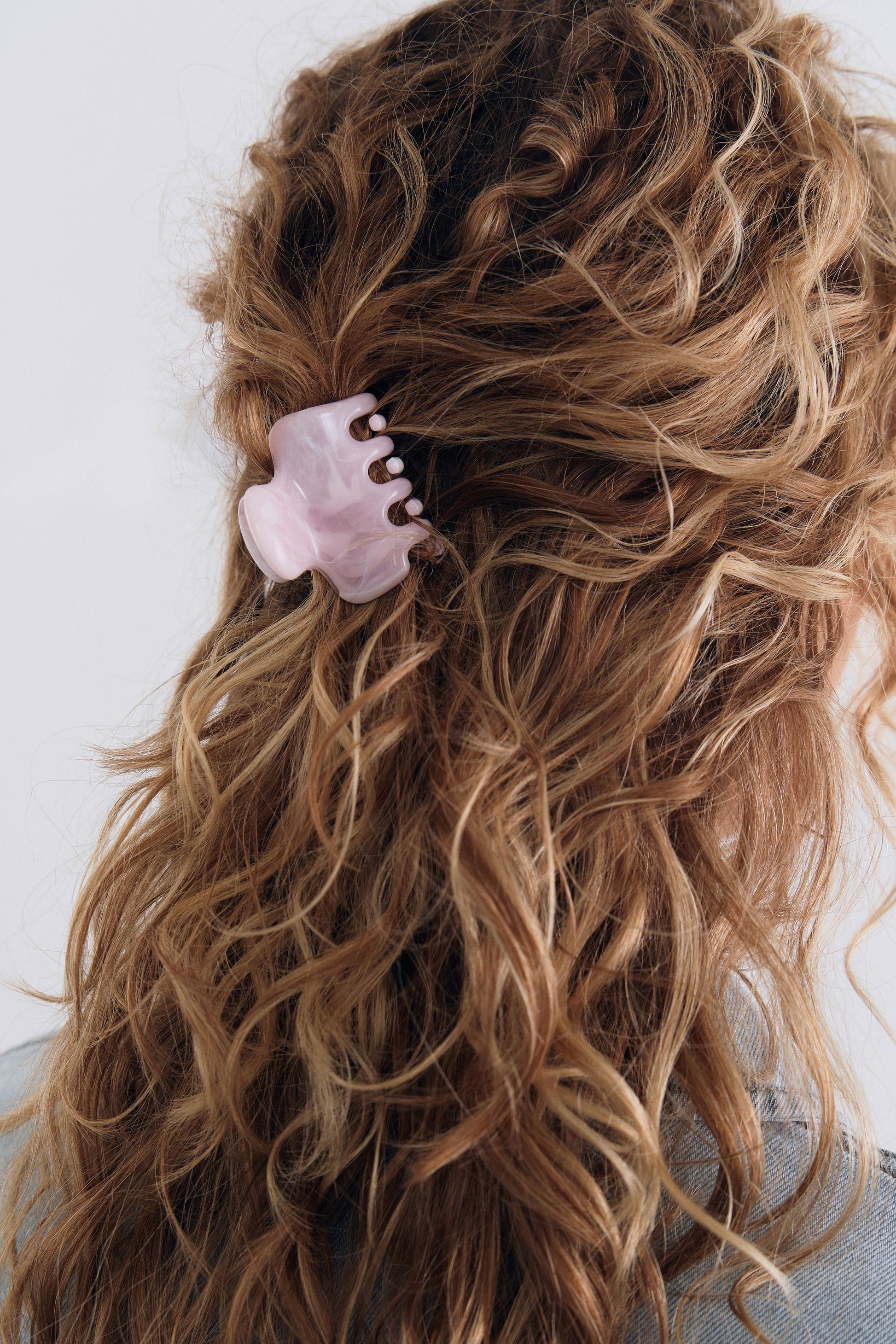 LIGHT PINK