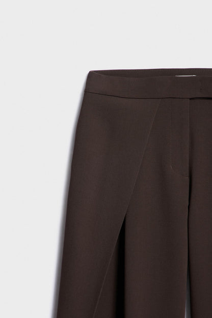 DARK BROWN