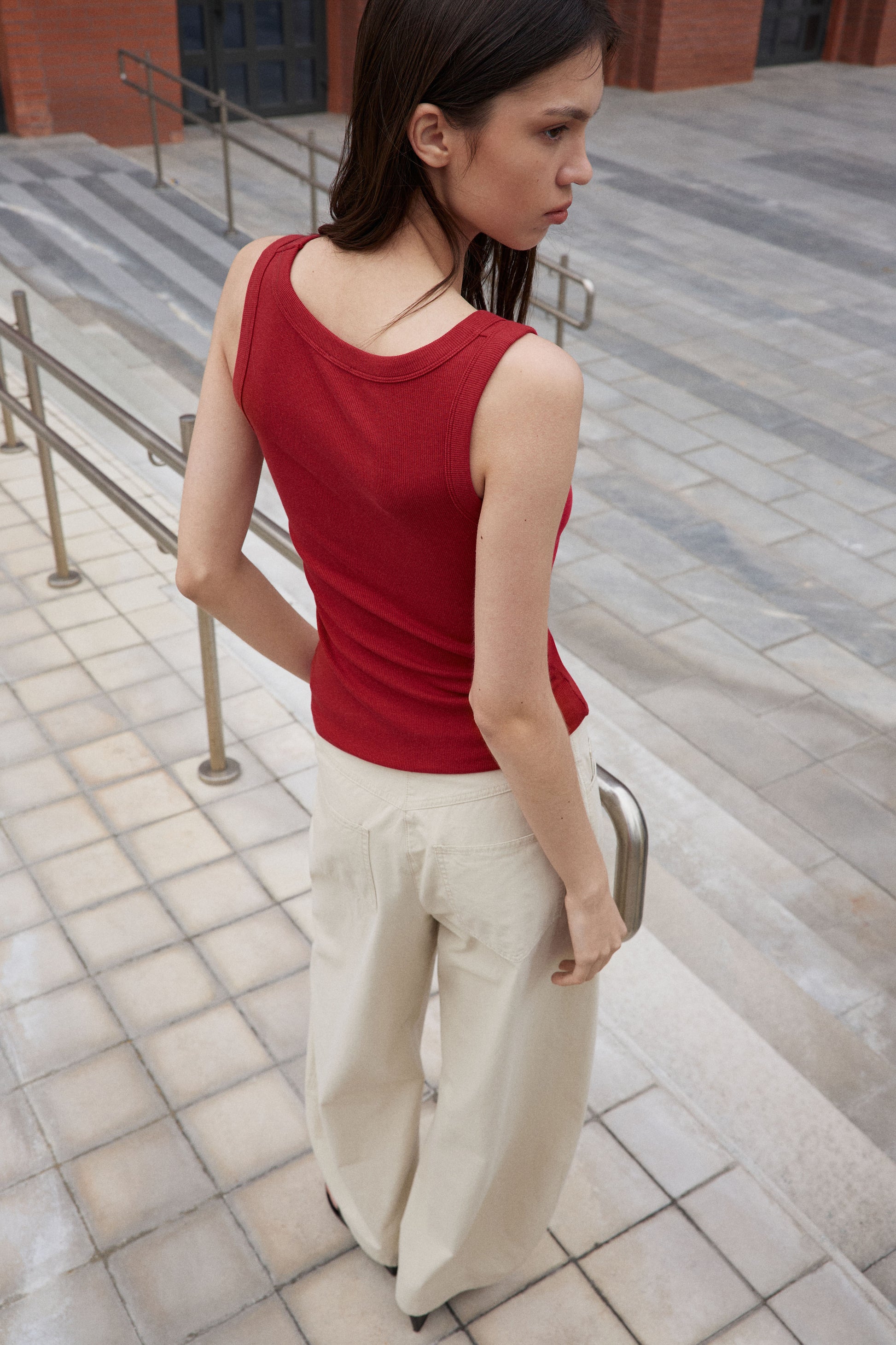 DARK RED