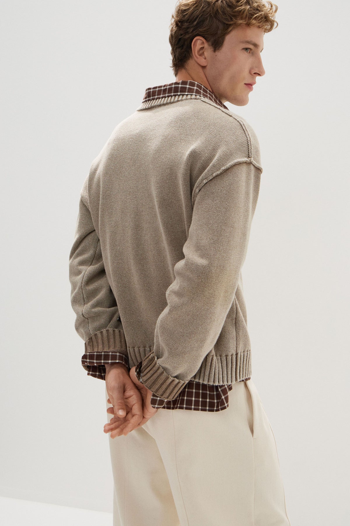 GRAY BROWN