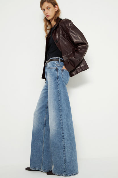 VINTAGE BLUE